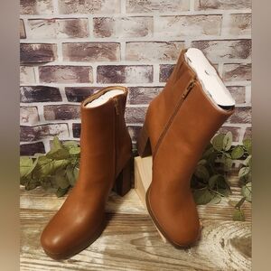 Lauren Conrad Cognac Halima Boots Stacked Block Heel Platform NWT Size 8